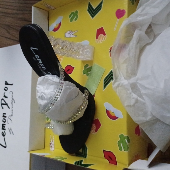 Heels - Picture 3 of 5